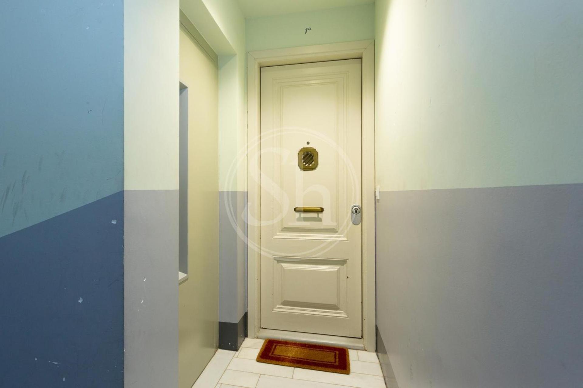 Moderno Apartamento En Eixample Barcelona Luaran gambar